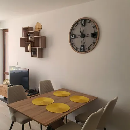 Apartmán детелина апартамент- Free Underground Parking Lot