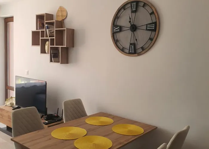 Apartamento детелина апартамент- Free Underground Parking Lot