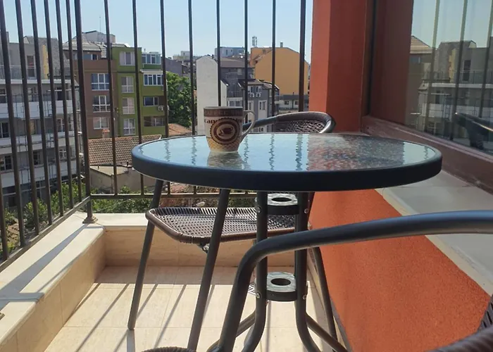 Appartement детелина апартамент- Free Underground Parking Lot Varna